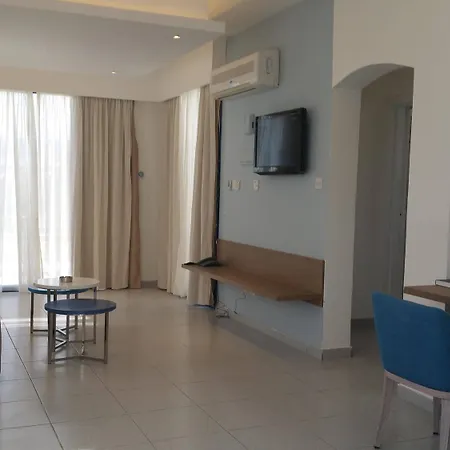 Marica's Boutique 3*